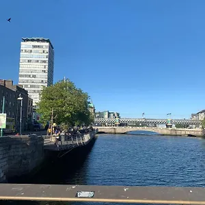 https://ground-floor-snug.dublin-hotelsweb.com